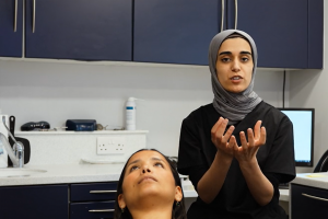 Read more about the article Who Is Suitable for Dental Implants? Gum Disease, Bone Loss and Grafting