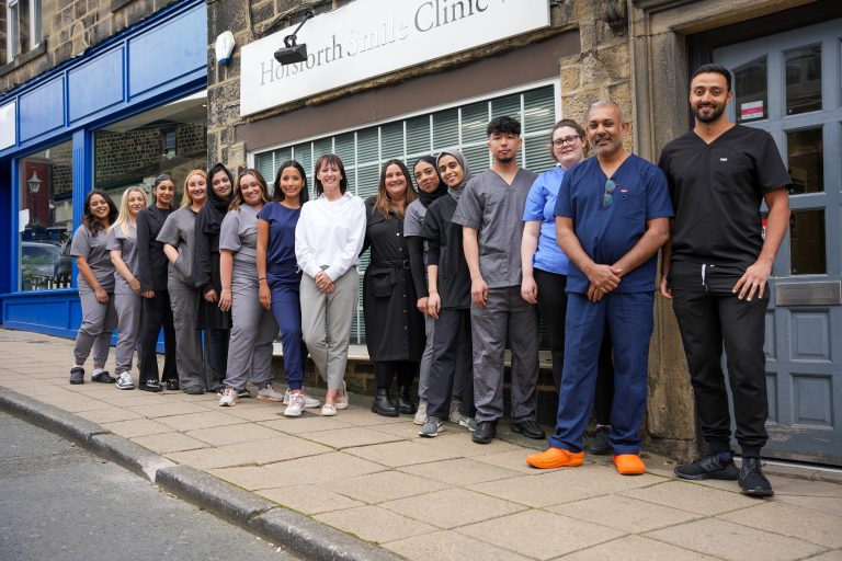 Read more about the article NHS vs Private Dentist: What’s the Difference and Which Is Right for You?